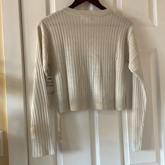 Bp ivory cropped v neck sweater - Picture 4 of 4